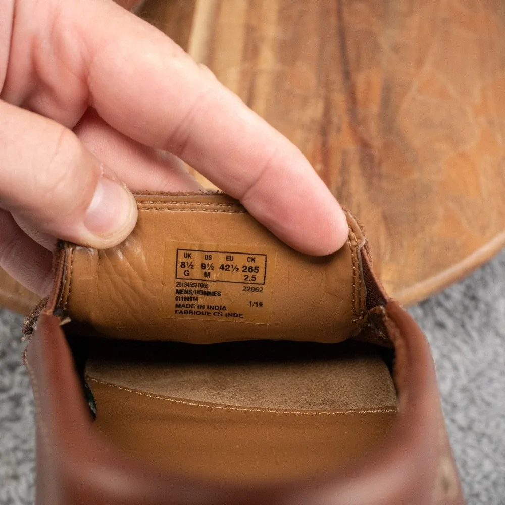 Clarks men ashmont